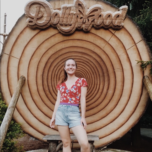 Meet your Posher, Kaitlyn - Picture 1 of 1